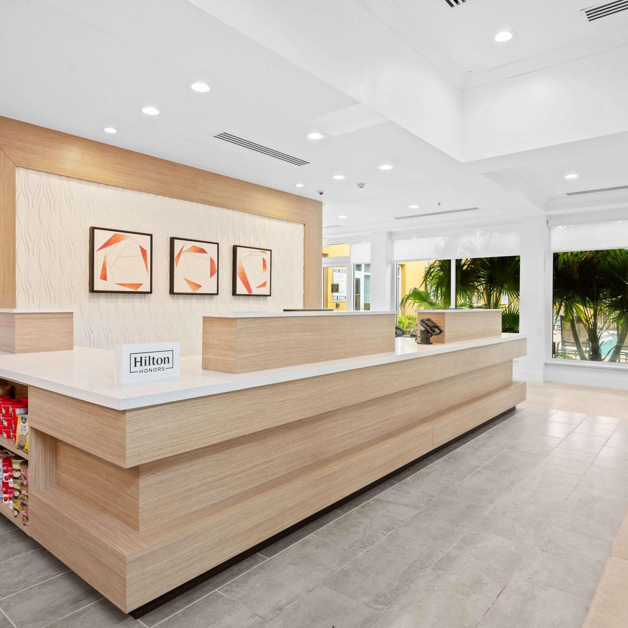 Hilton Garden Inn Ft. Lauderdale Airport-Cruise Port Dania Beach Exterior photo
