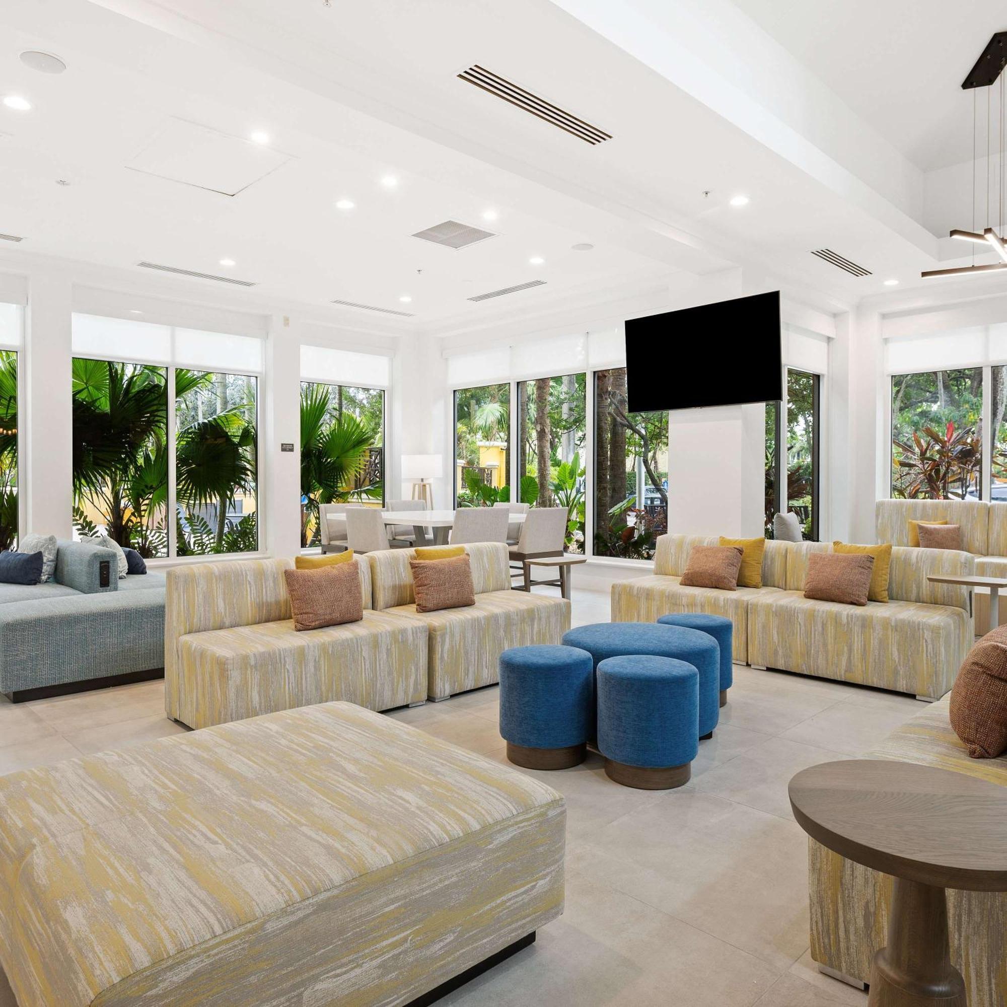 Hilton Garden Inn Ft. Lauderdale Airport-Cruise Port Dania Beach Exterior photo